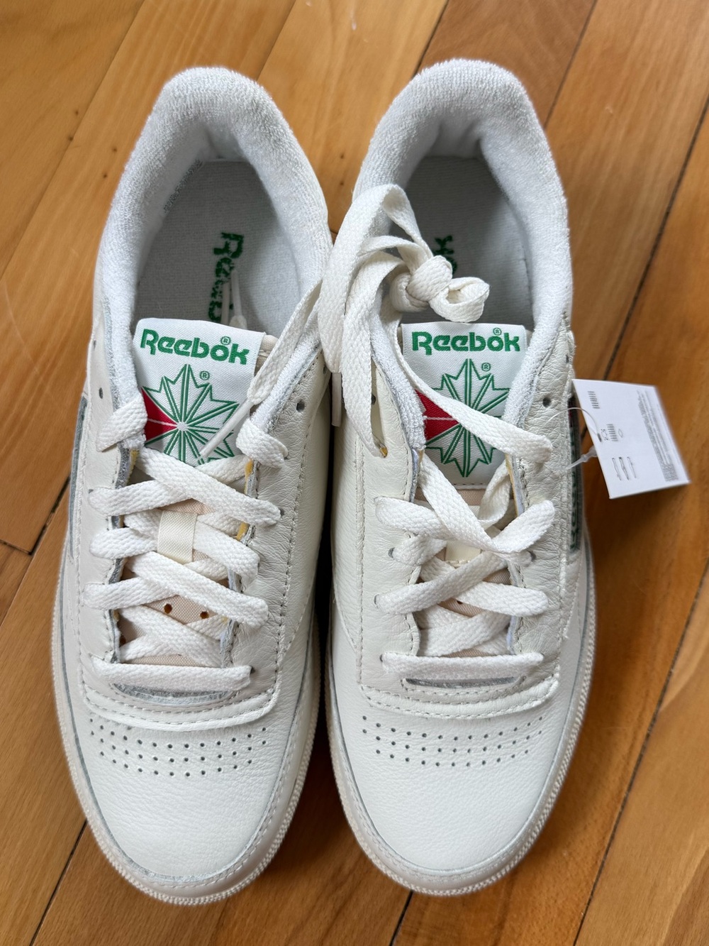 Reebok Club C 85 Vintage Sneakers Classic White Retro Minimalist Shoes - Picture 2 of 8